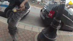 两车美国警察抓你还敢掏枪?